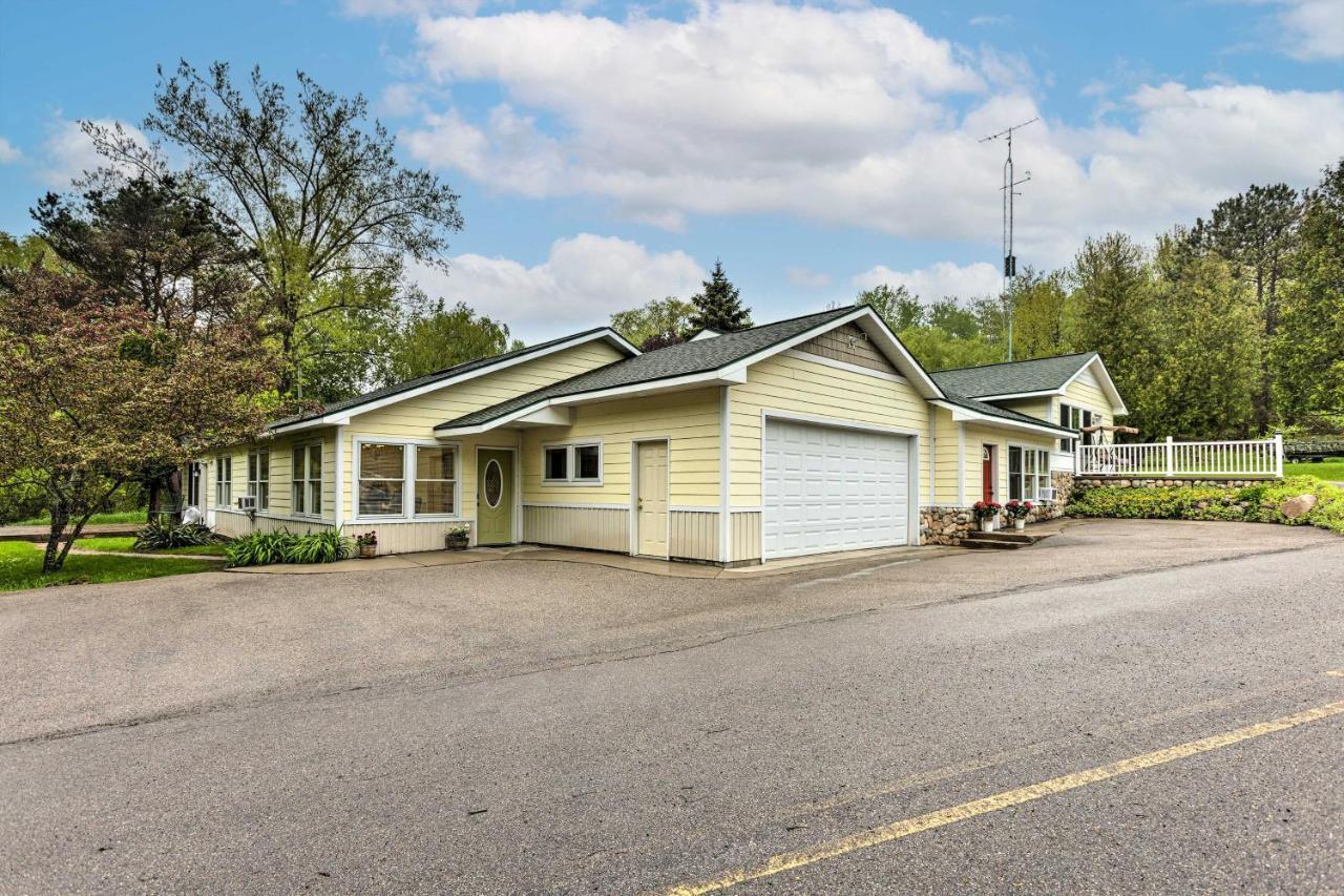 Charming Rural Escape Near Dtwn&Beaches! Frankfort Exterior foto